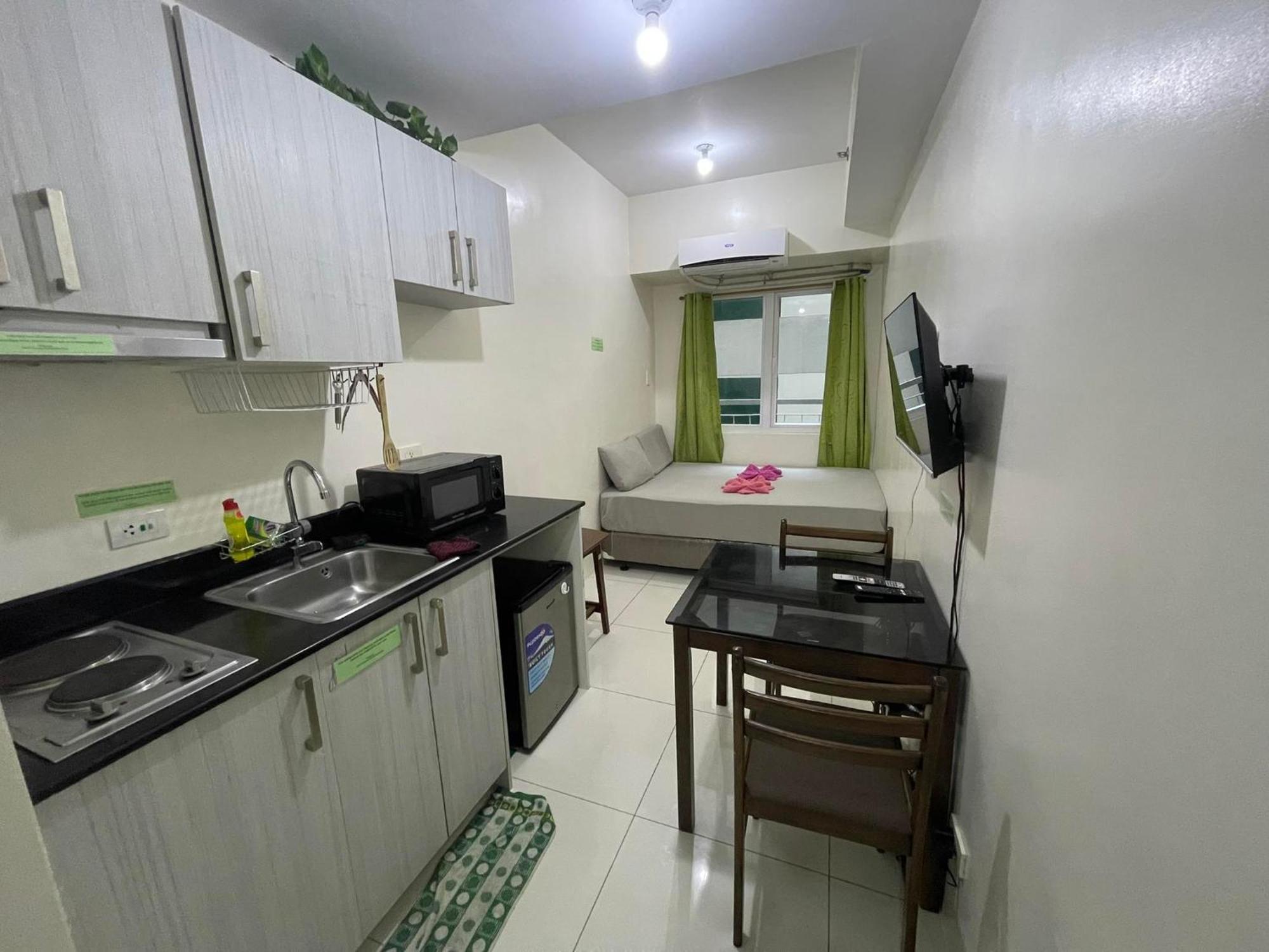 Green Residences Staycation By Pbyy Manila Exterior foto
