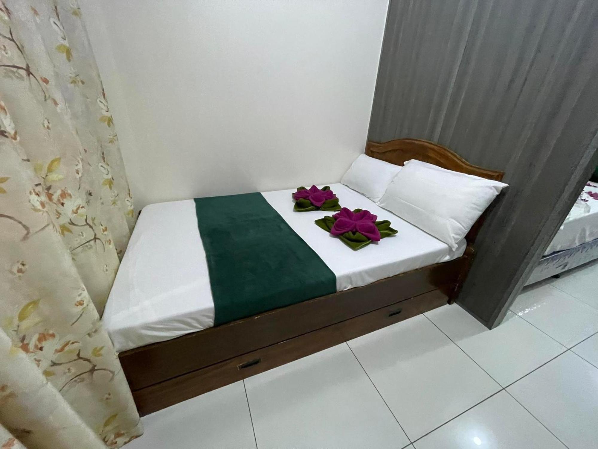 Green Residences Staycation By Pbyy Manila Quarto foto
